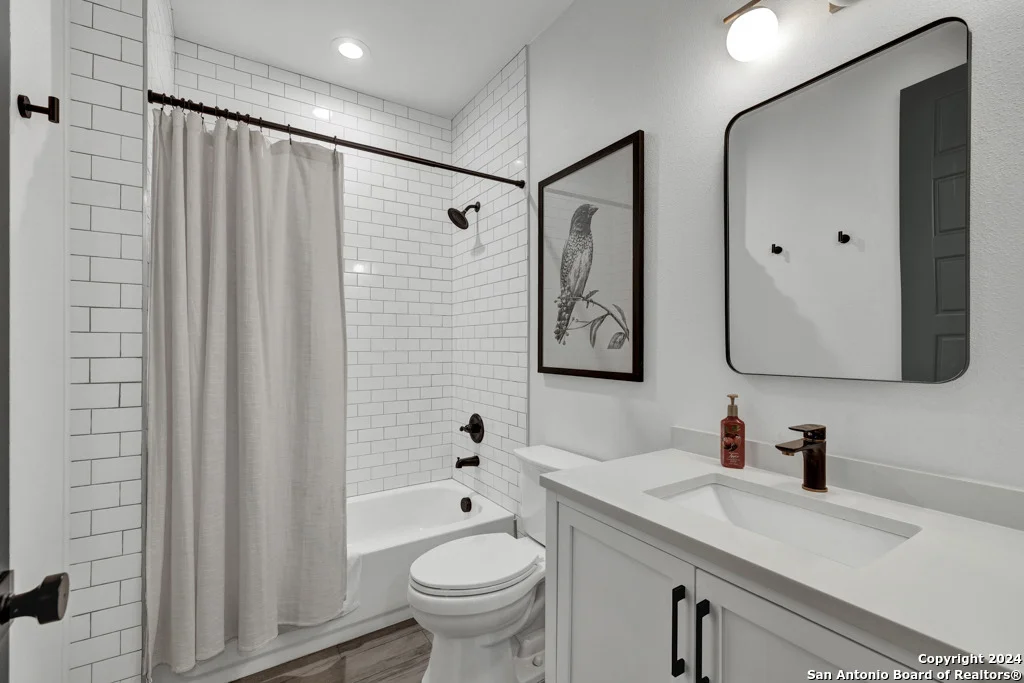 Photo of 384 Eagle Rock
