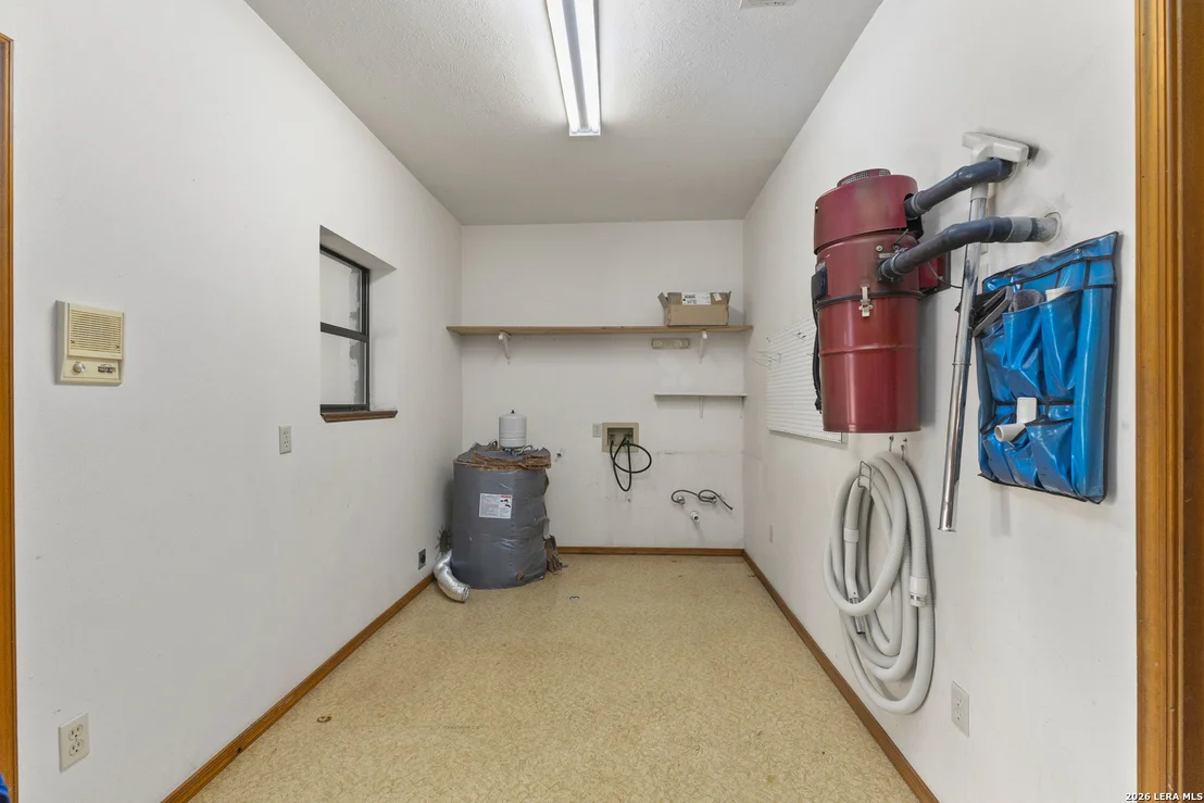Photo of 165 SETTLERS CIR