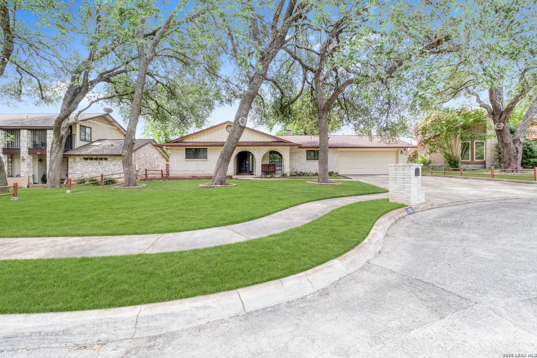 Photo of 1406 BUTTON LN