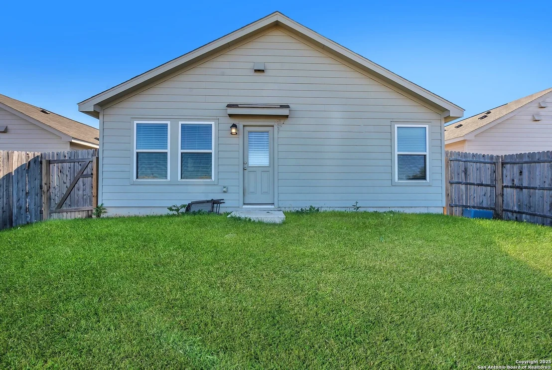 Photo of 4211 VOLCANO WAY