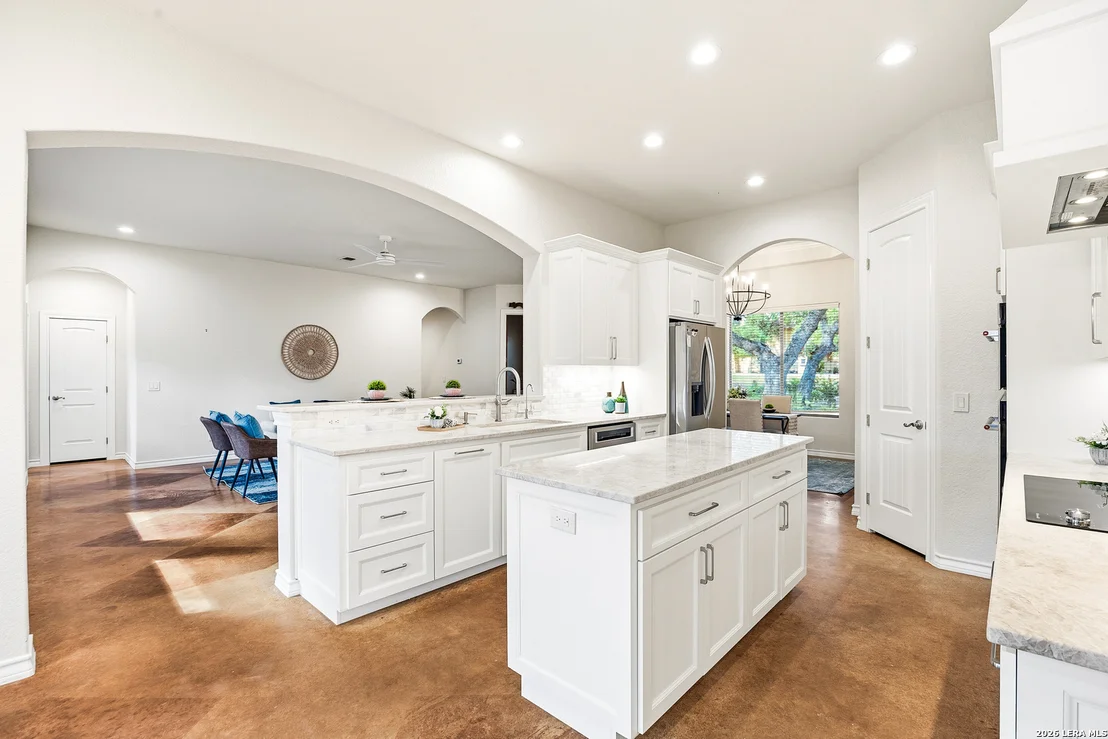Photo of 541 Saxet Trail