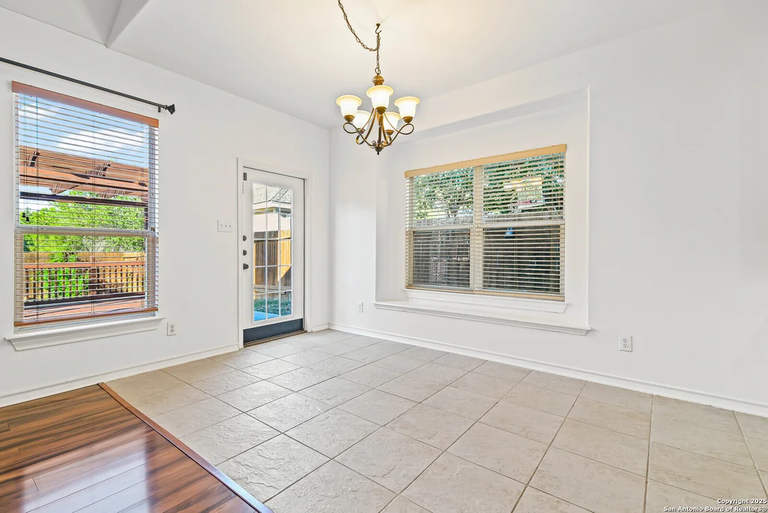 Photo of 1323 Brook Bluff