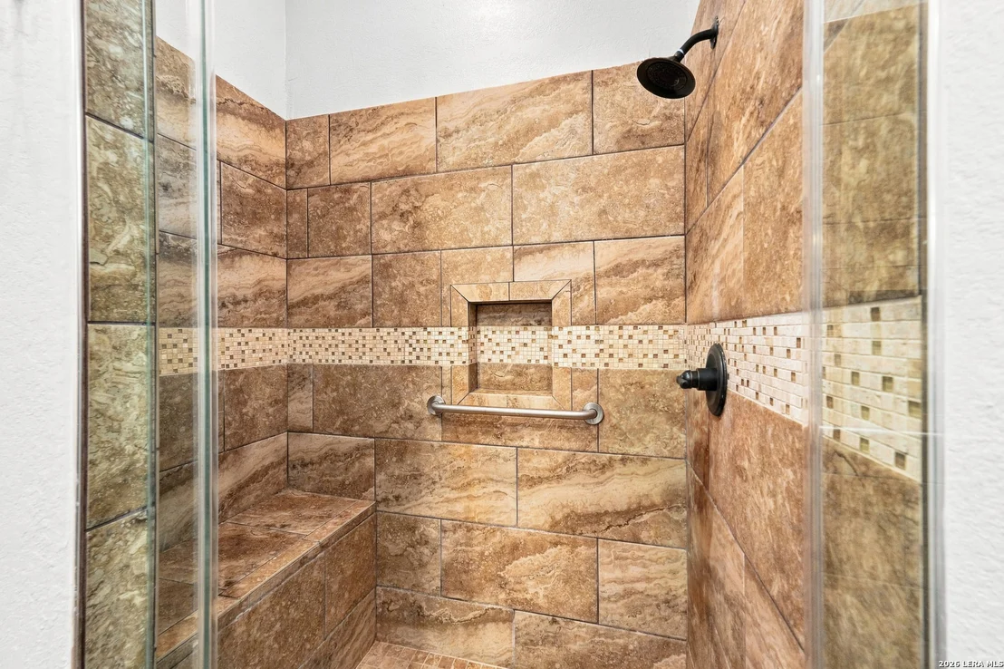 Photo of 1357 PRIVATE ROAD 3702