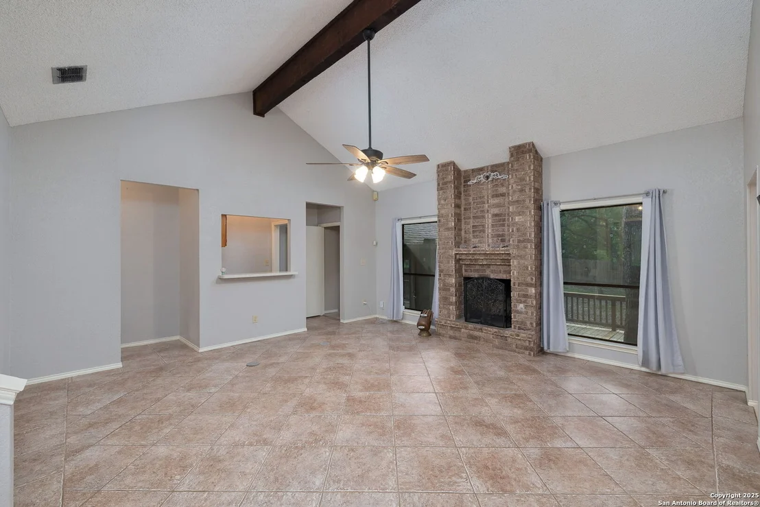 Photo of 9231 Saint Ives