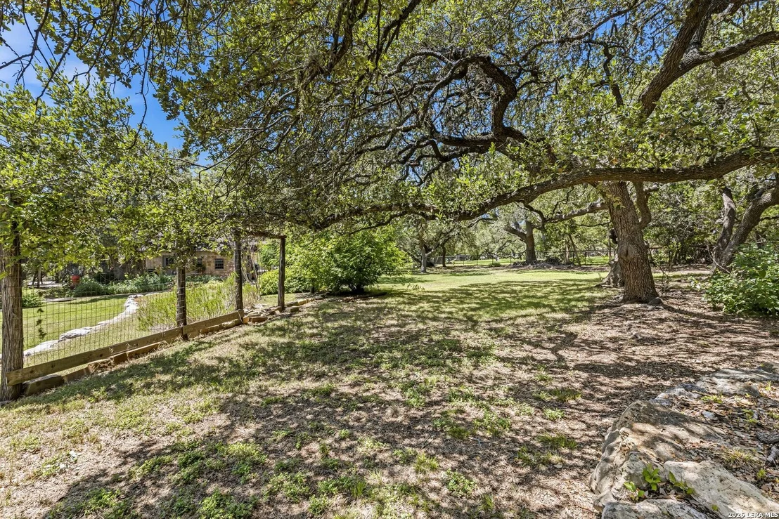 Photo of 900 INDIGO RUN DR