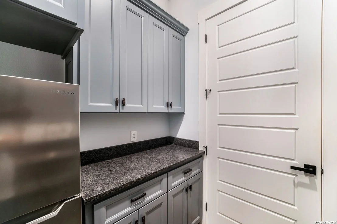 Photo of 452 Wentworth