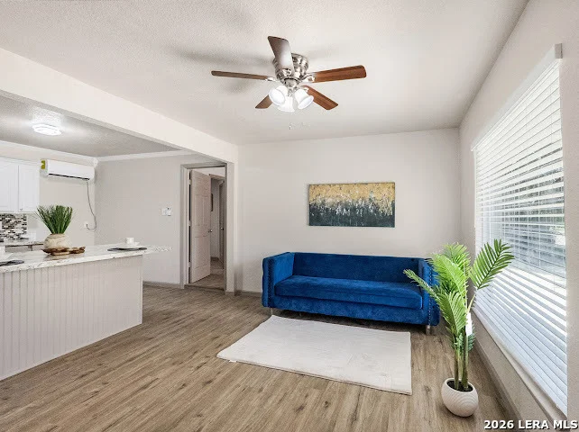 Photo of 910 Menefee Blvd