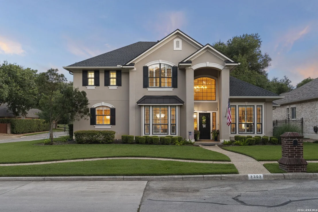 Photo of 2302 BLACKOAK BND