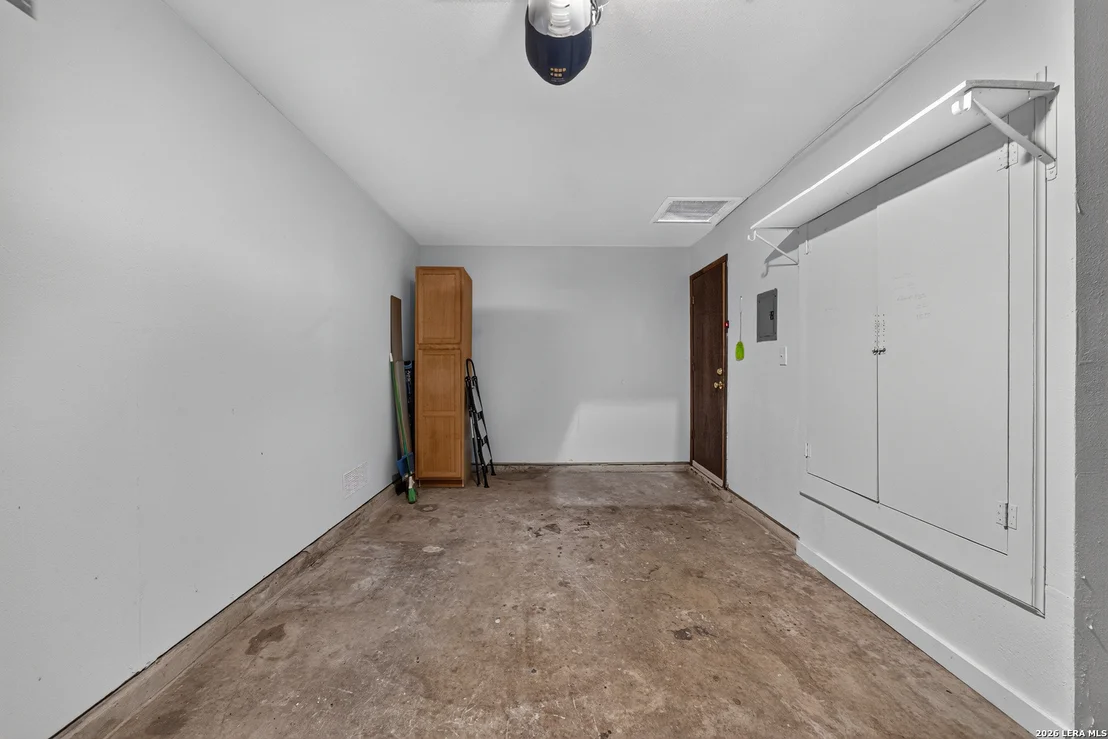 Photo of 8020 Orchard Bend