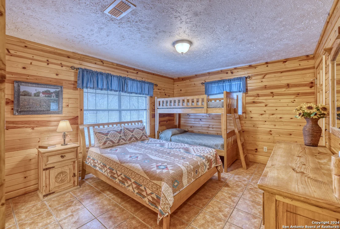Photo of 65 COMMANCHE CREEK RD