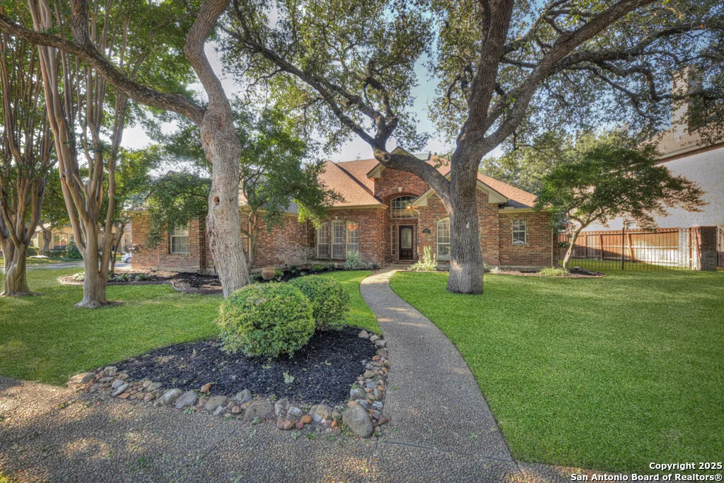 Photo of 2204 Blackoak Bnd