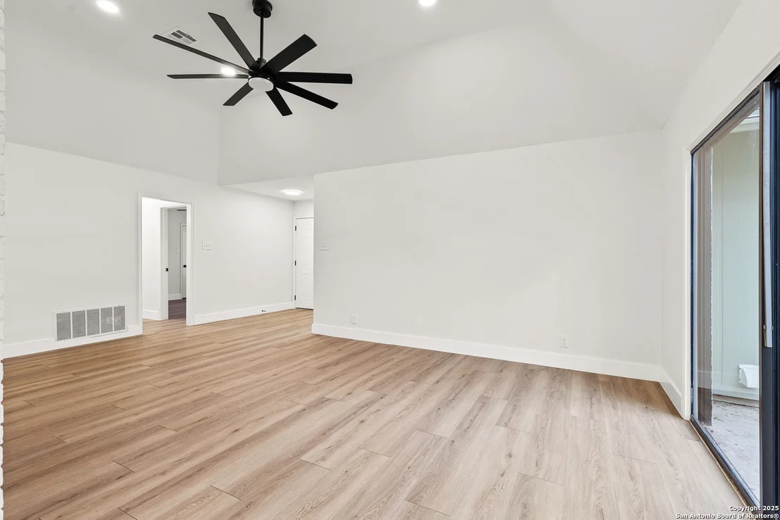 Photo of 2511 Old Trail