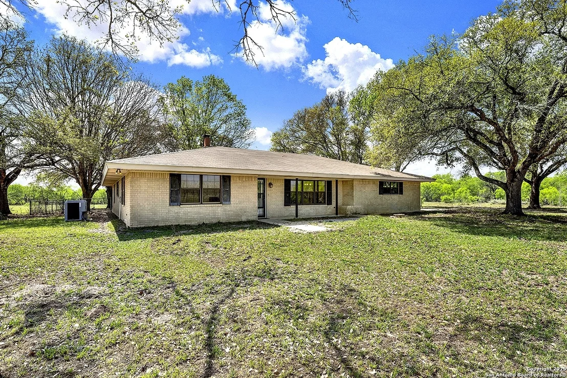 Photo of 1212 County Road 337