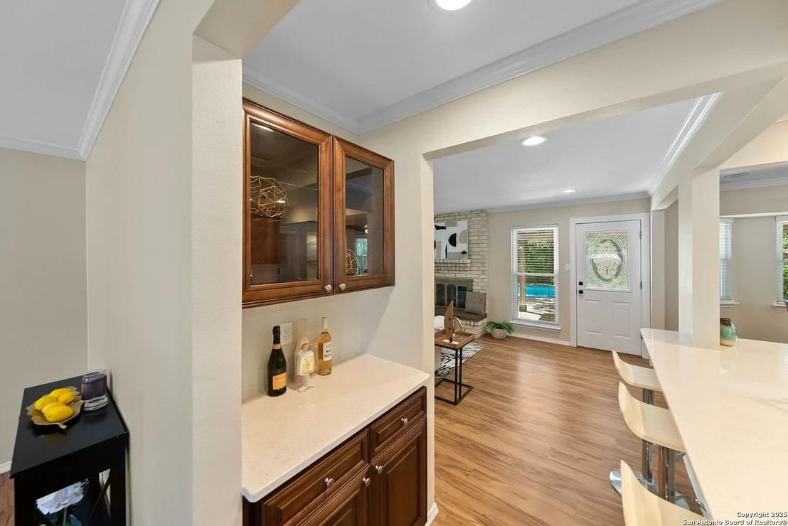 Photo of 15251 Oak Spring