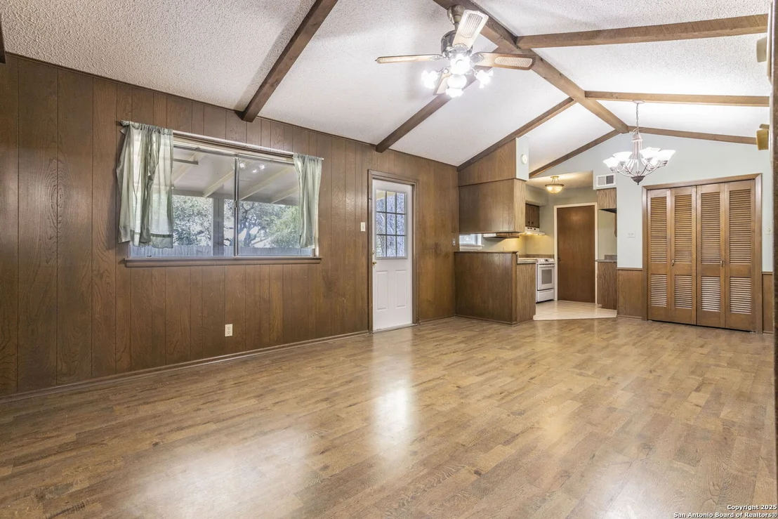 Photo of 6618 N Forest Bend