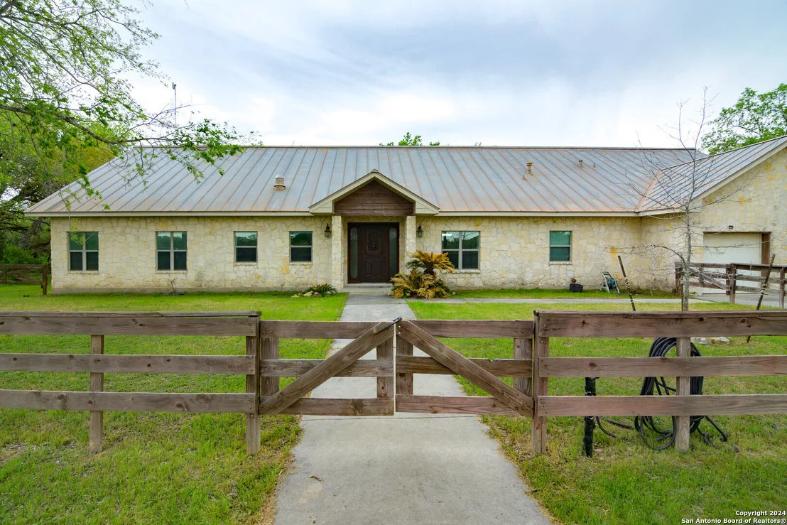 Photo of 575 Eden Rd