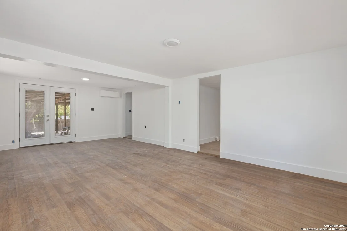 Photo of 1102 Mount Eden Dr