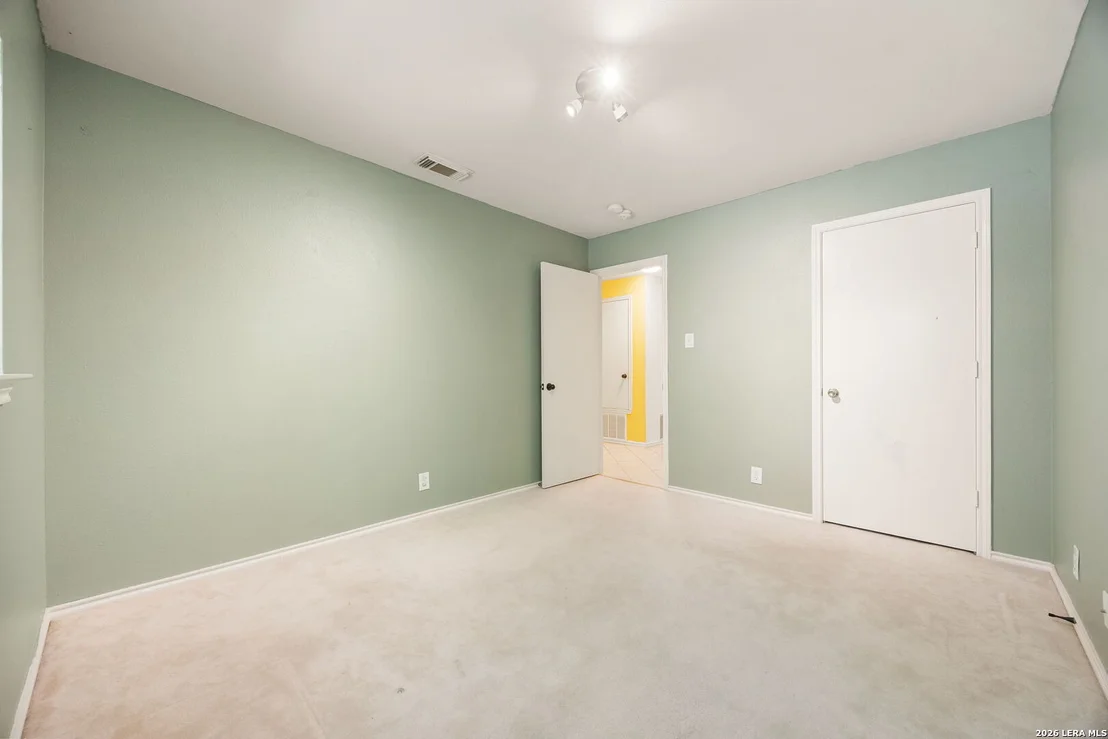 Photo of 5803 ROLLING FOREST DR
