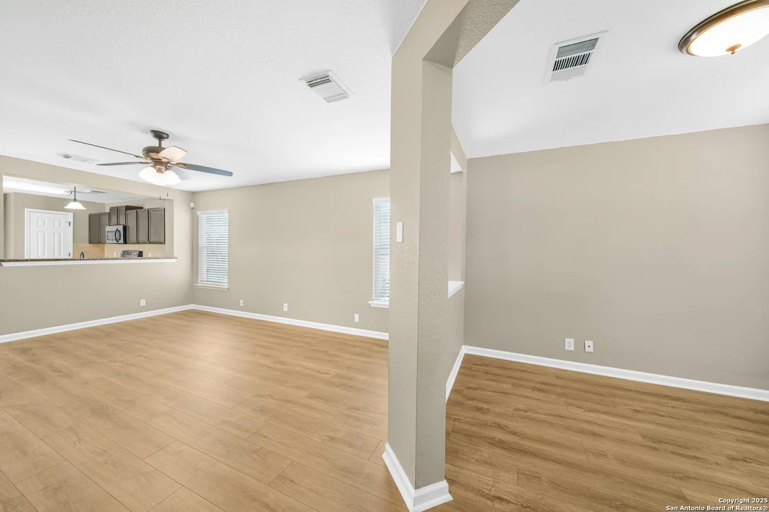 Photo of 3971 Cherokee Blvd