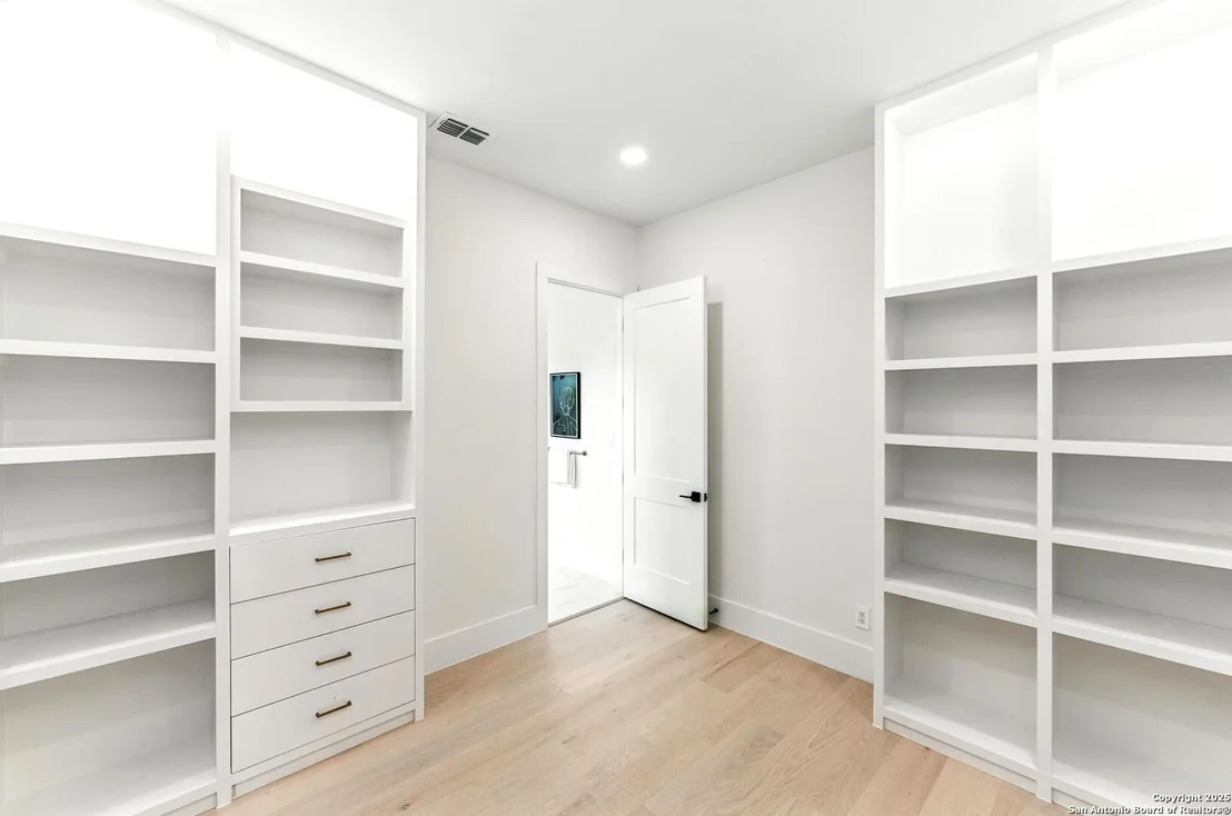 Photo of 10302 Kendall Canyon