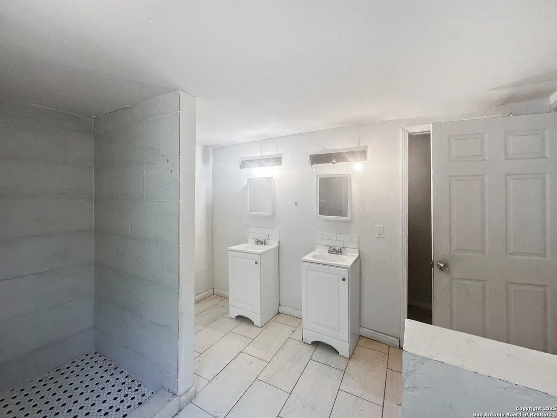 Photo of 307 Muegge