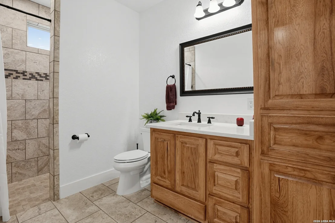 Photo of 105 OAK VIEW DR