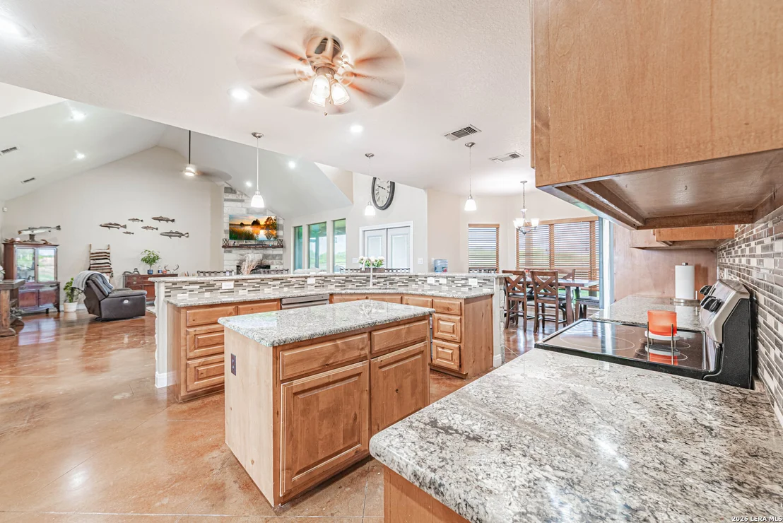 Photo of 946 County Road 361