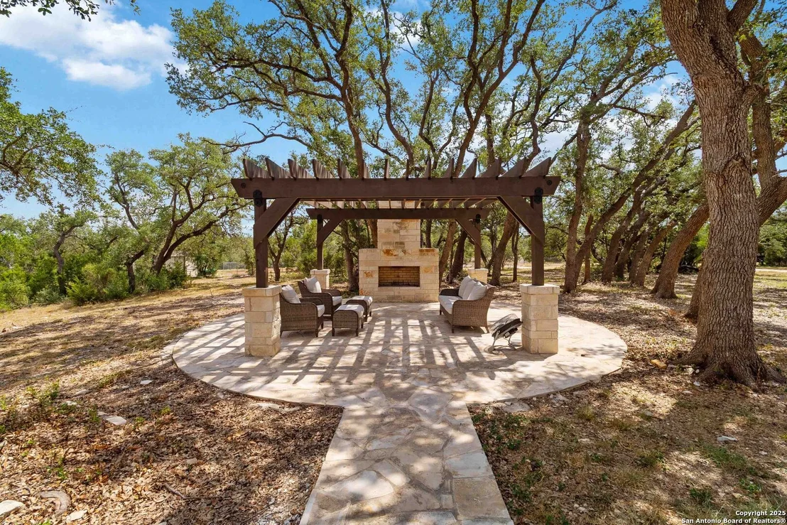 Photo of 1012 Rivers Peak