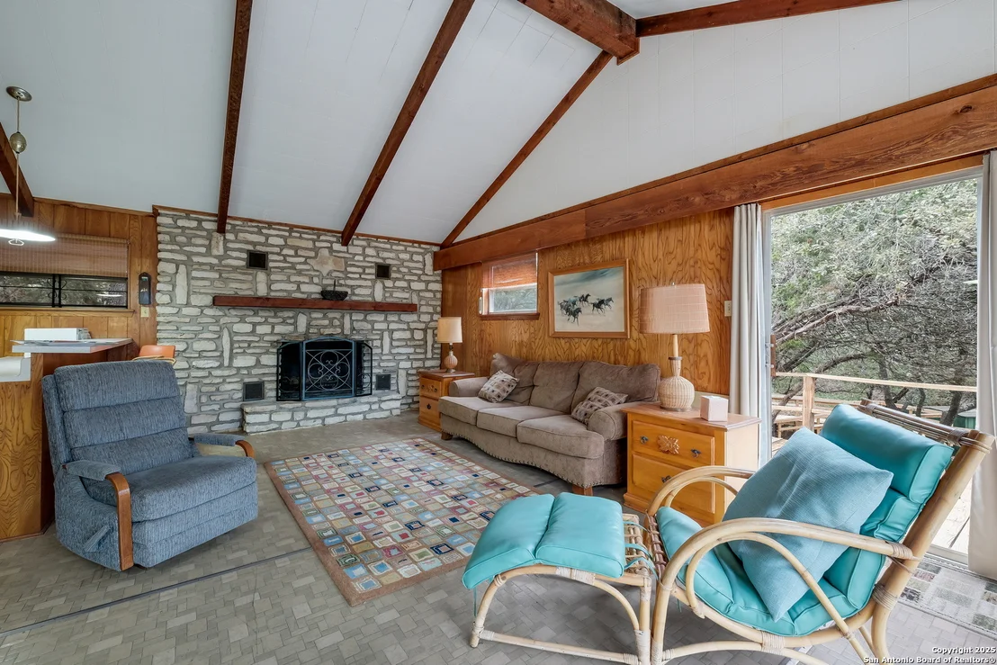 Photo of 1327 SPRINGWATER