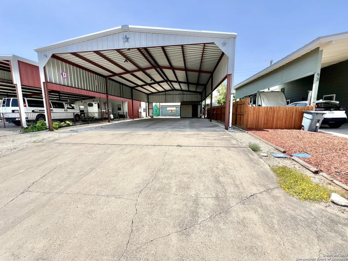 Photo of 85 Redbud