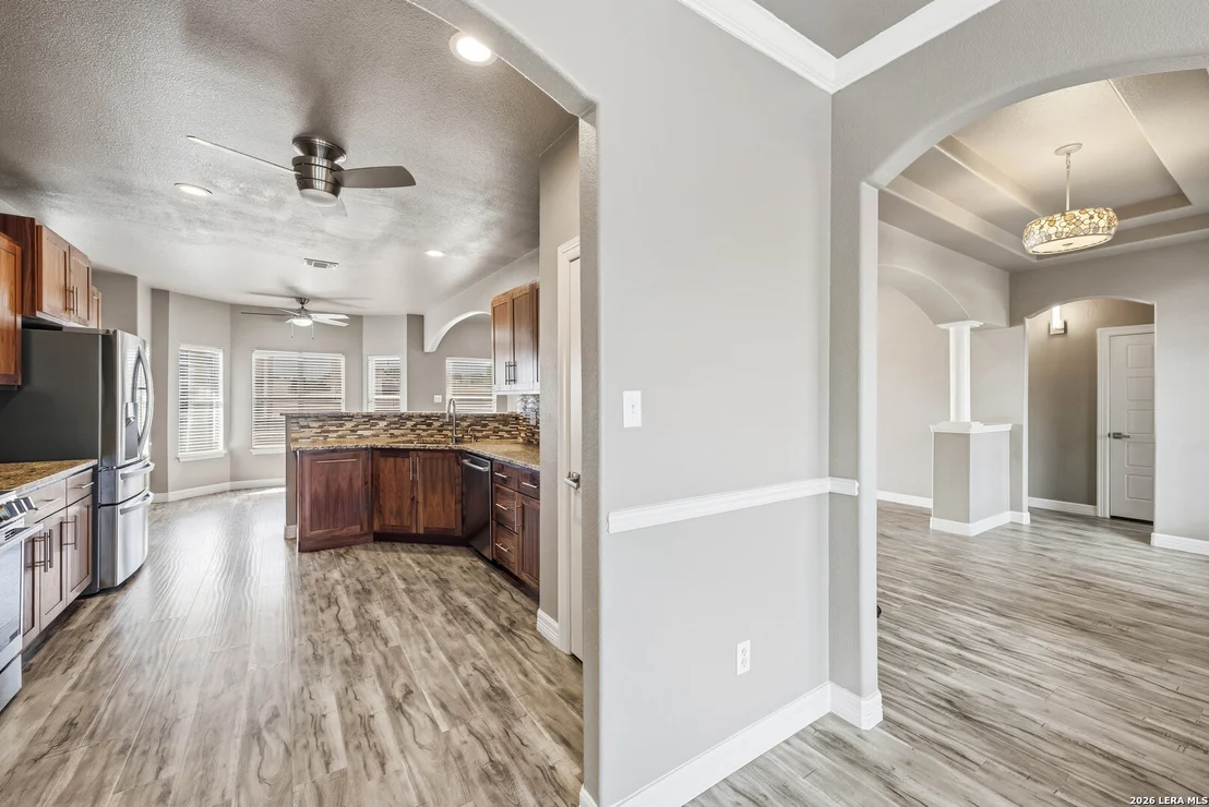Photo of 353 BIG OAK DR
