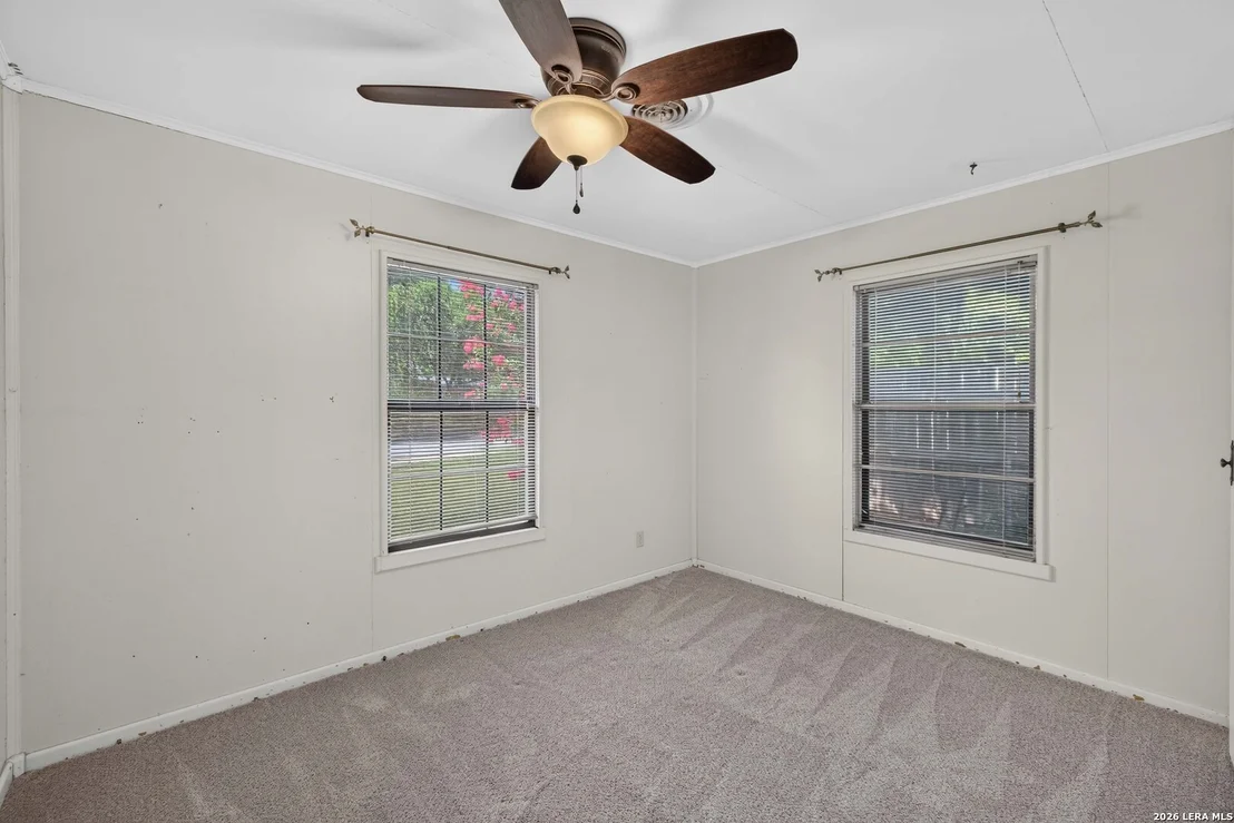 Photo of 555 Dawnview