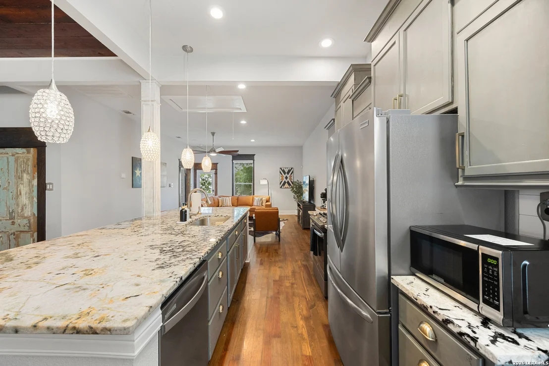 Photo of 122 Vitra Pl