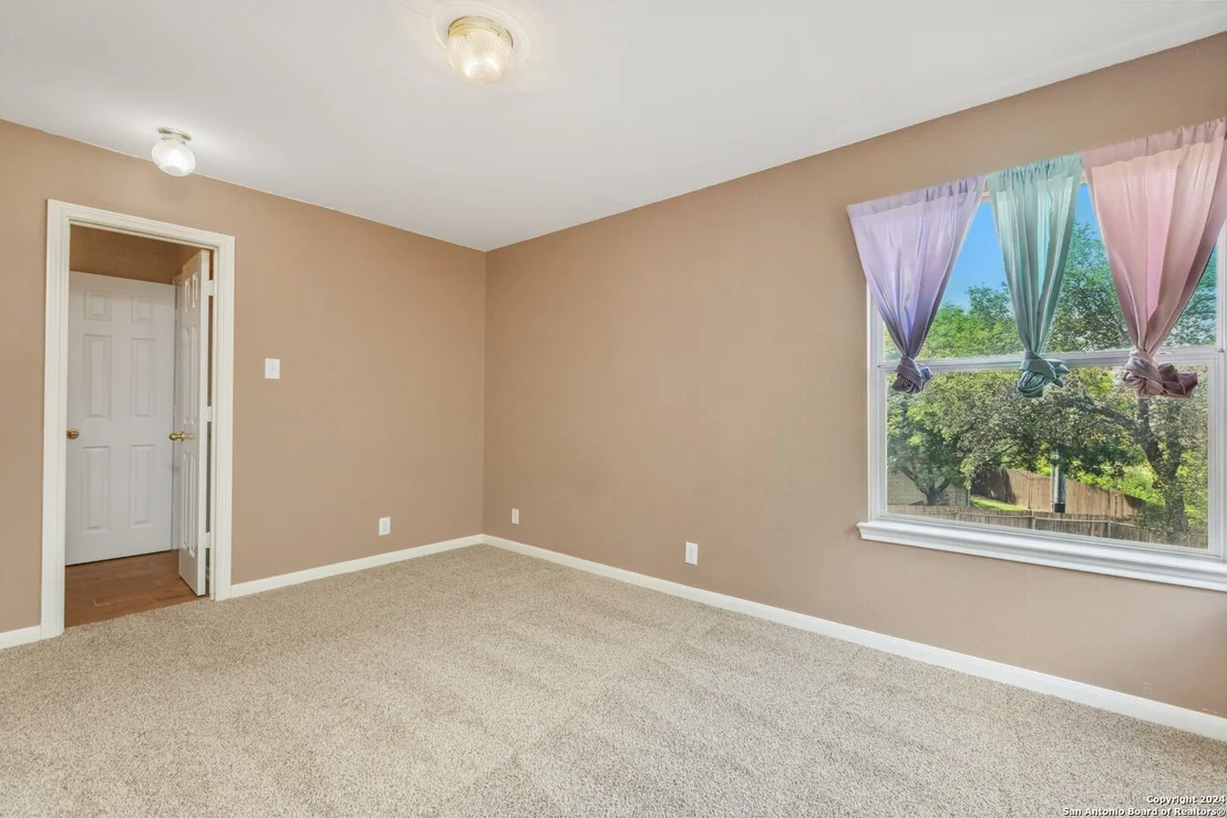 Photo of 14018 POSSUM TREE RD