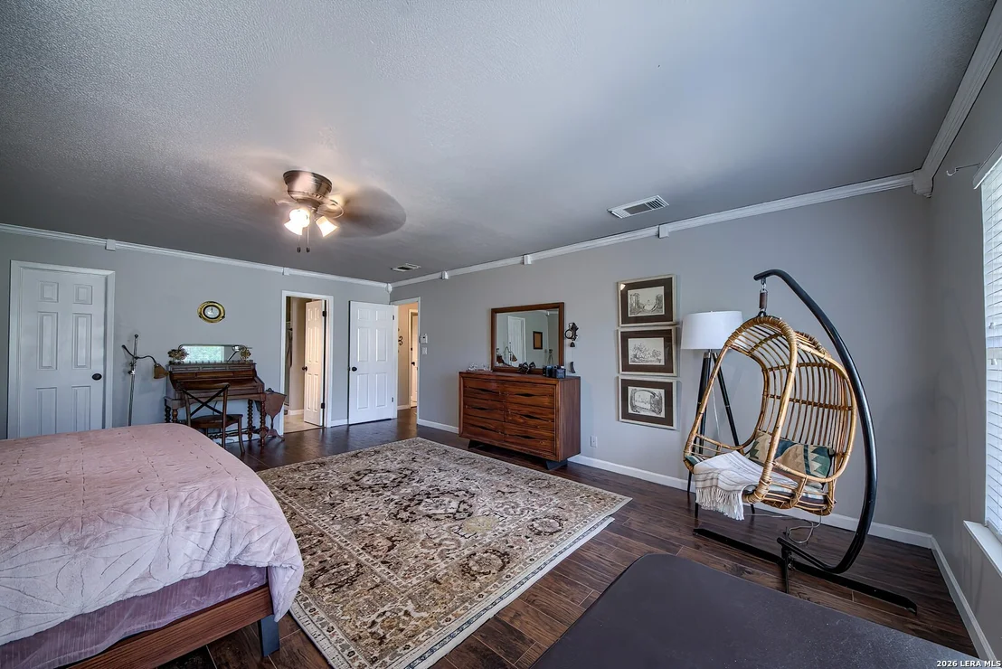 Photo of 2422 Thrasher Oak