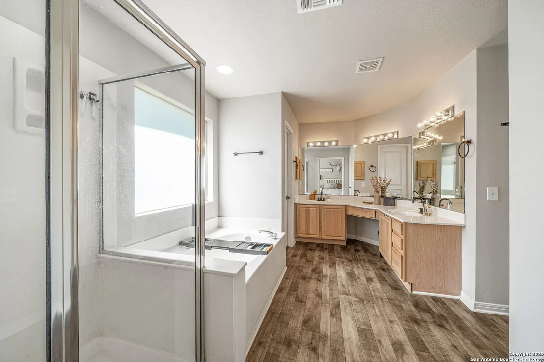 Photo of 11203 Jadestone