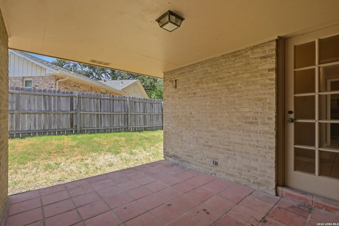 Photo of 102 IRONGATE RD