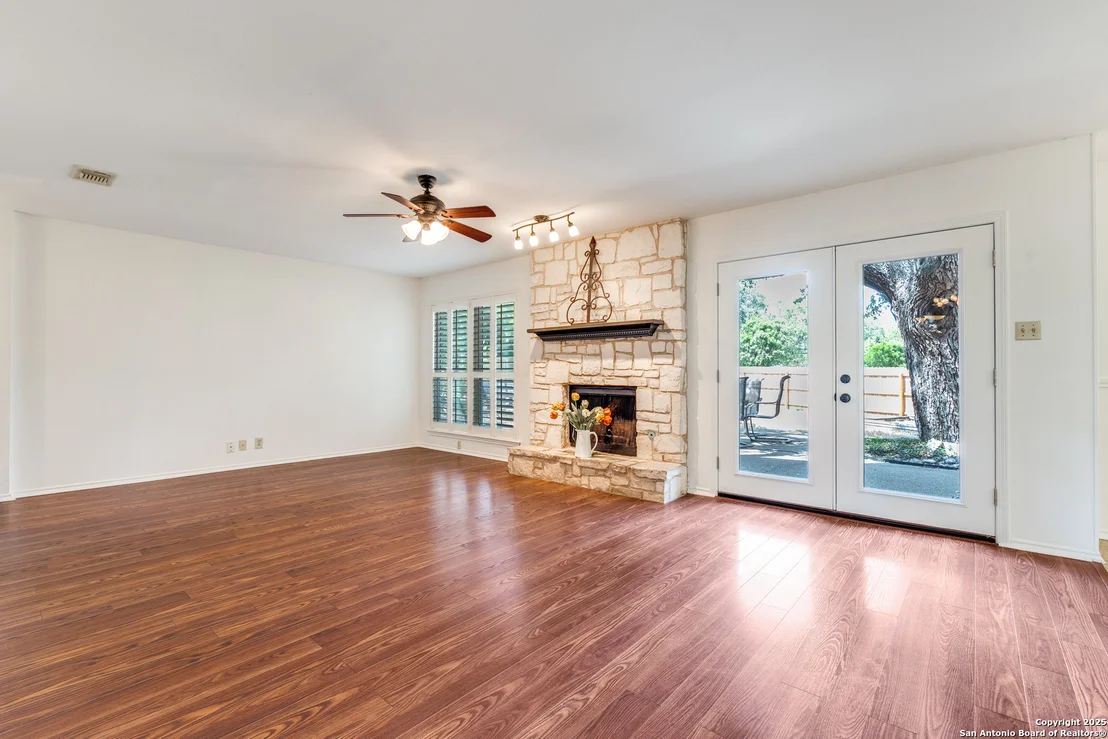 Photo of 13734 pebble point