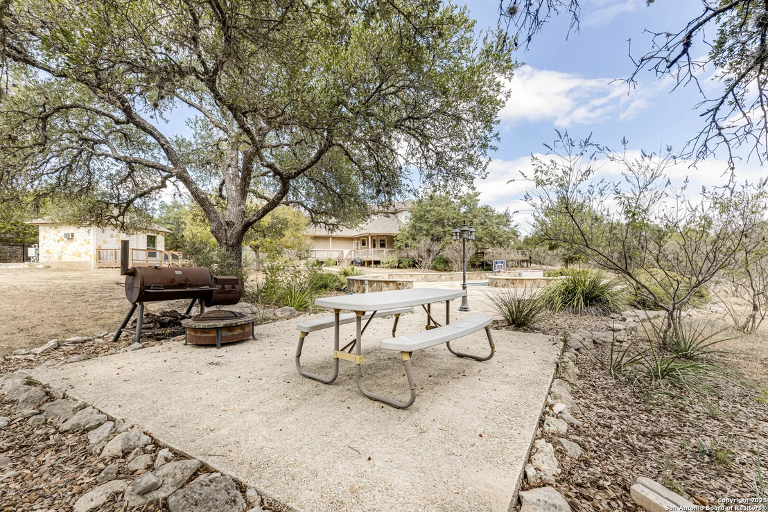 Photo of 2918 Box Canyon