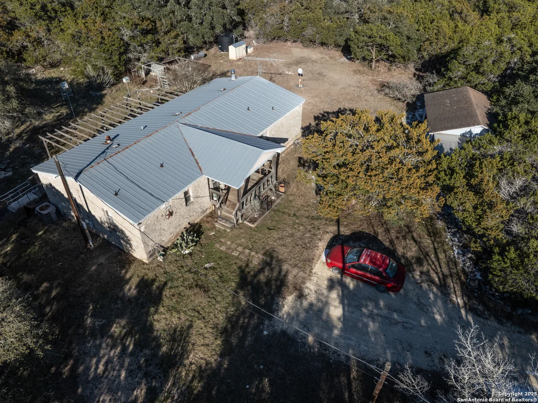 Photo of 108 LIVE OAK PASS