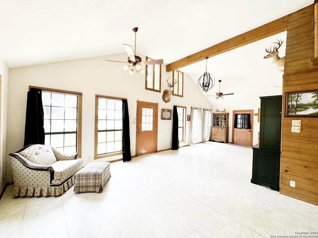 Photo of 102 McLendon