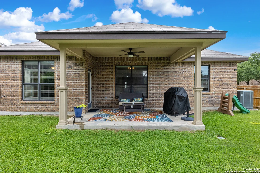 Photo of 9815 Leubeck Ranch