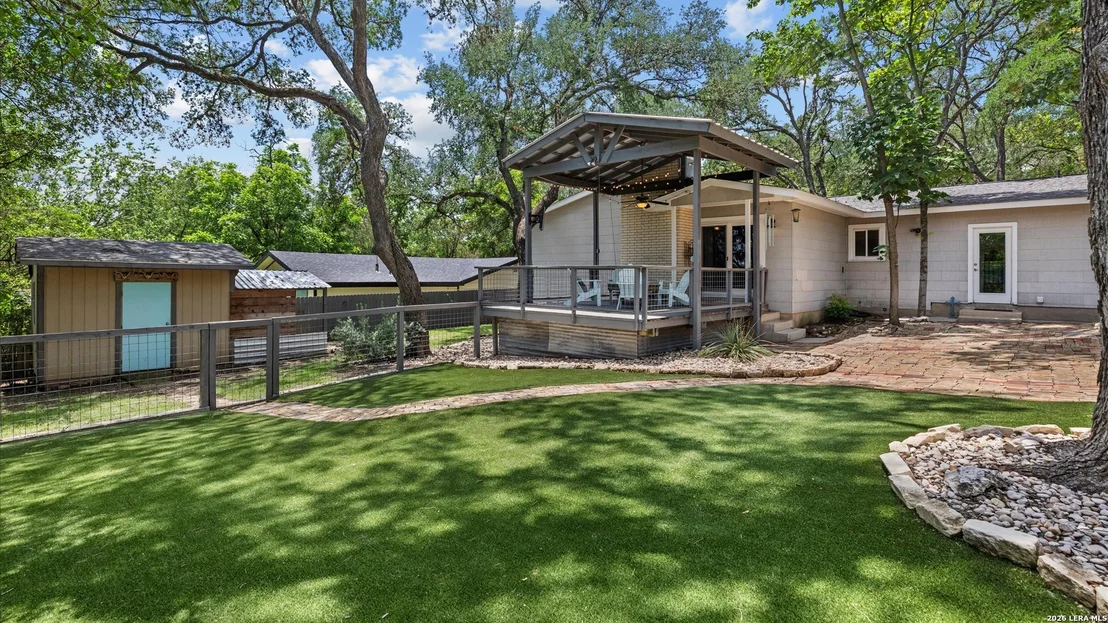Photo of 546 PARKVIEW BLVD
