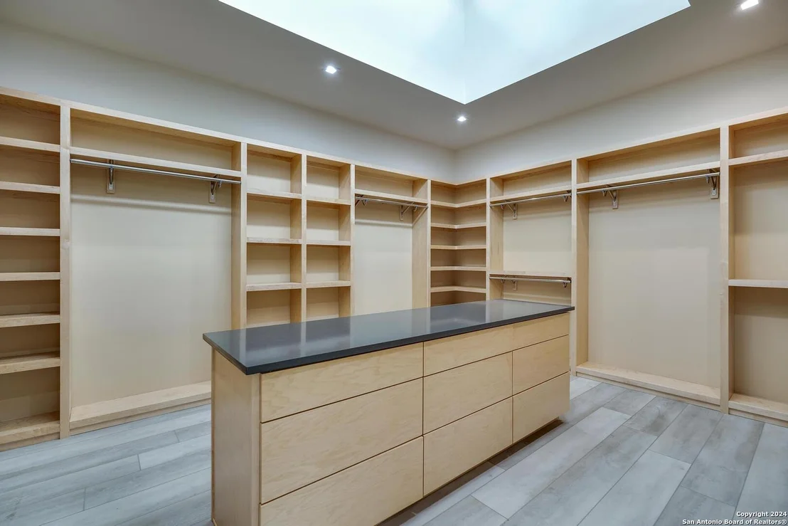 Photo of 25907 Morhiss Pt