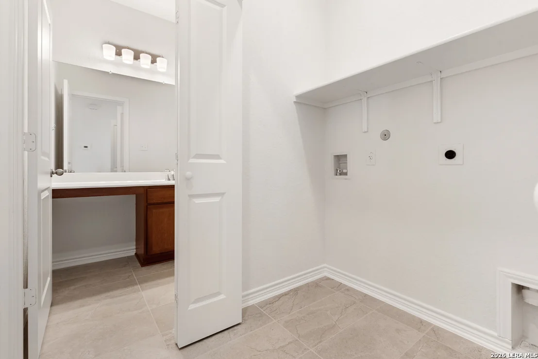 Photo of 3905 WOODSIDE DRIVE
