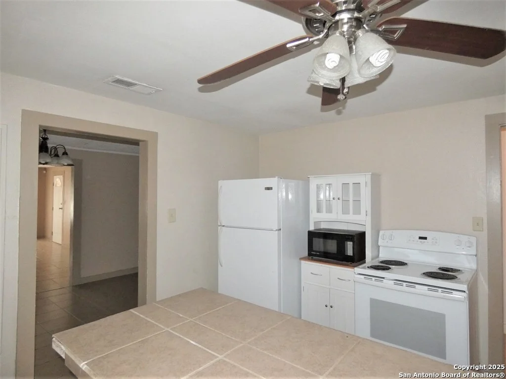 Photo of 158 Bronco Lane