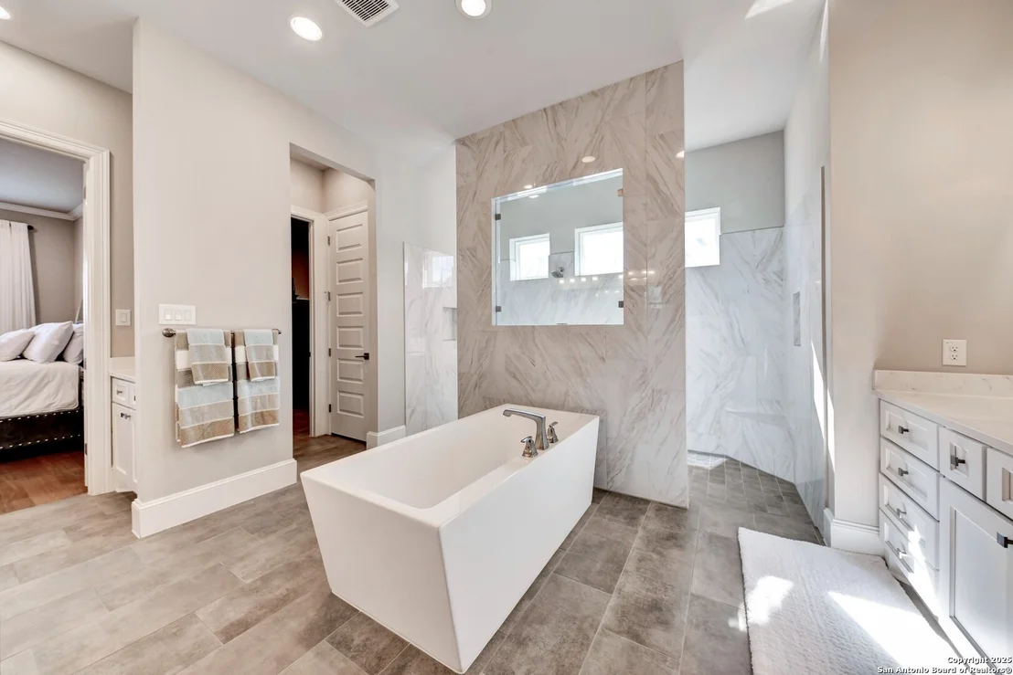 Photo of 4016 Abasolo