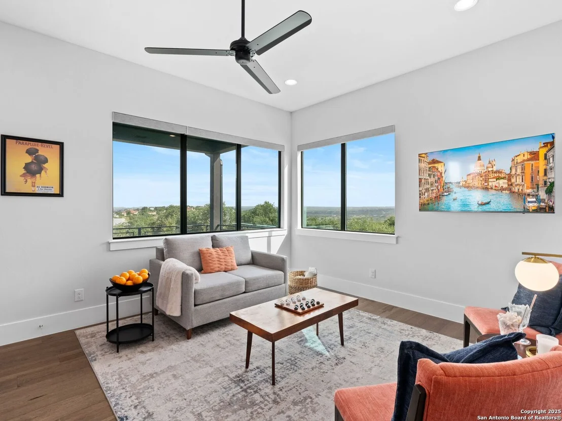 Photo of 207 River Bend