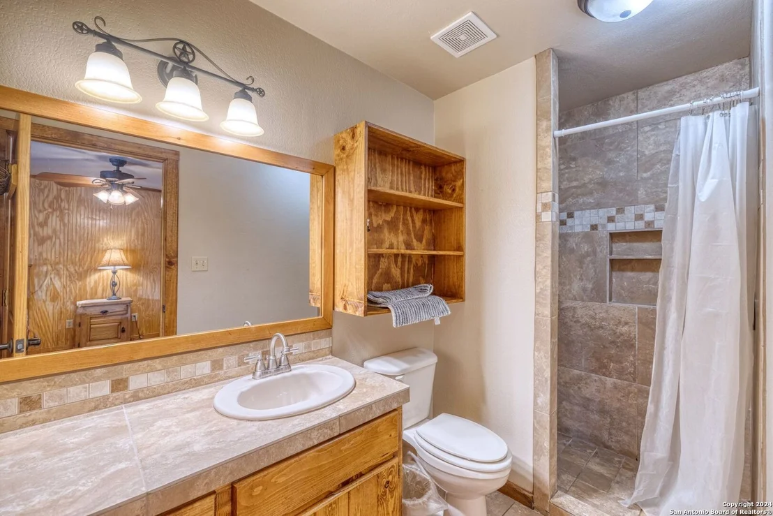 Photo of 31 LAUREL LN