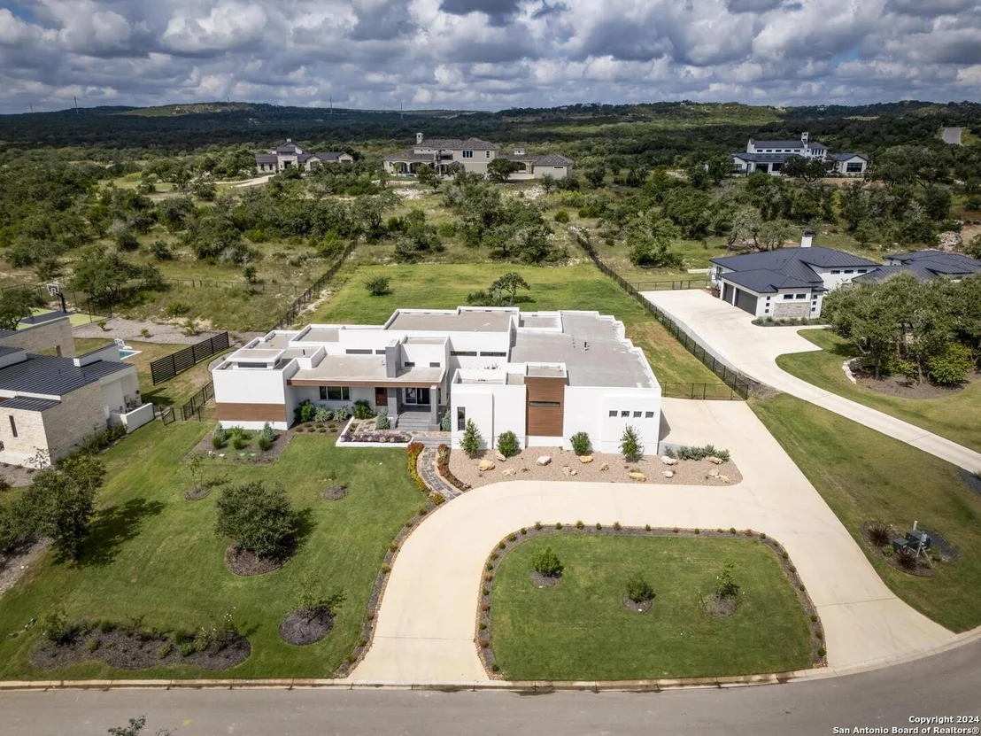 Photo of 25907 Morhiss Pt